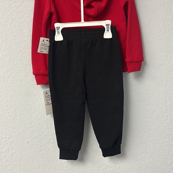 NWT Jordan Kids 18mo Red Zip Hoodie&Black Joggers Set. Cuffed @ wrists&Ankles - Picture 10 of 10